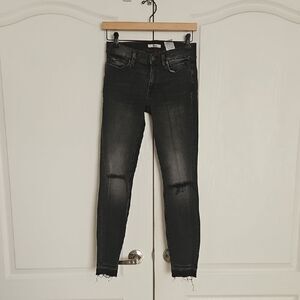 Women's Black Mid-Rise Distressed Skinny Jeans